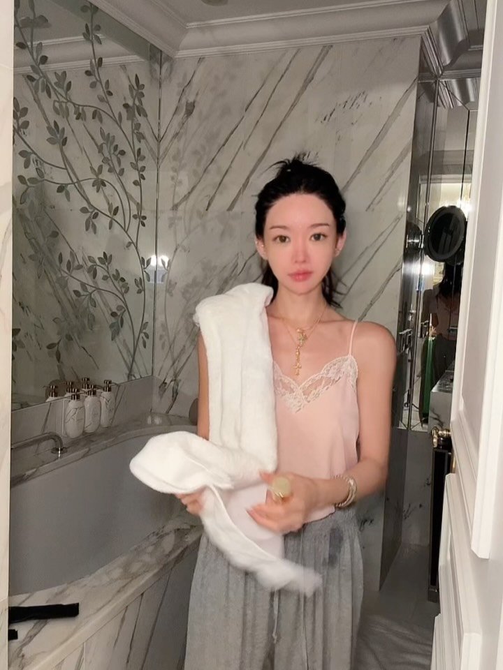 heididrinkslove 게시물 이미지: 우유미스트 앵콜공구!!
여름에 간단하게 뿌려만 주세요💦💦
앵콜공구 👉🏿 ❇️1+1...