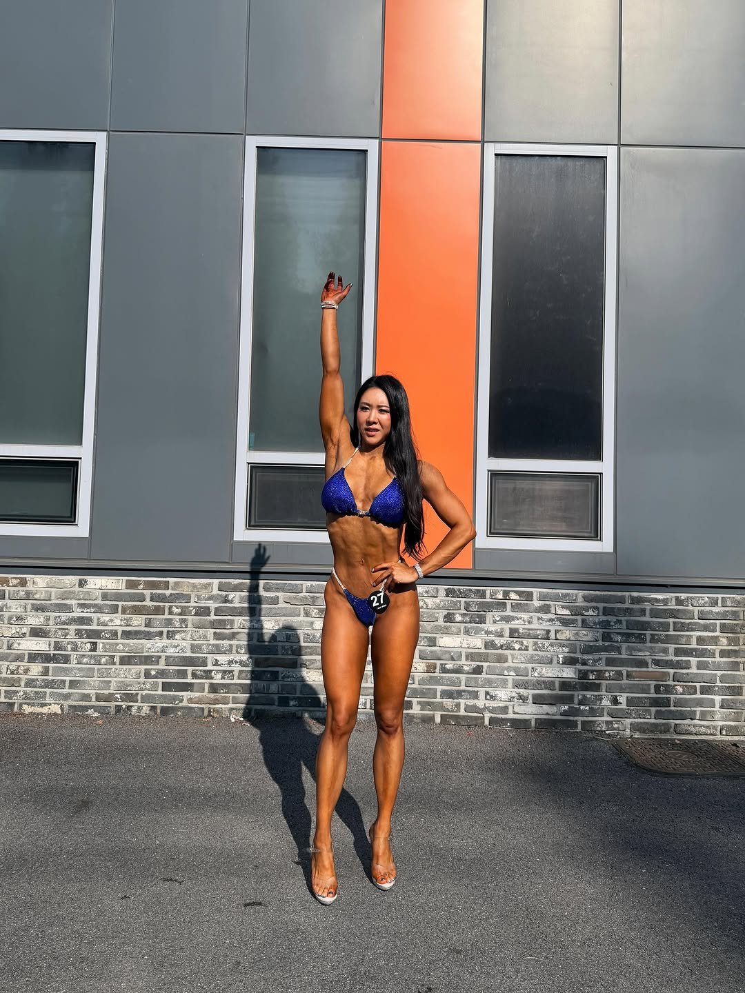 helena_ifbbpro 게시물 이미지: 길거리 광합성ㅎㅎ
AGP 프로전 프리져징 마쳤습니다☺️
급하게 다이어트 하느라...