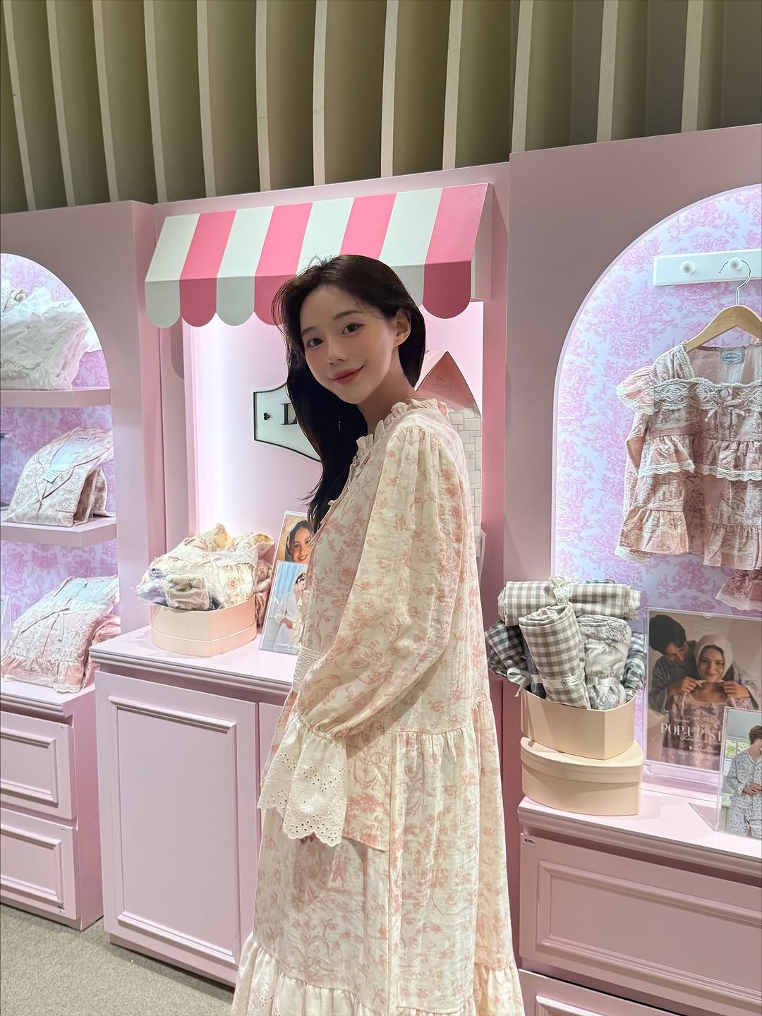 Photo shared by 정혜리 on October 19, 2025 tagging @lunaluz_studio. May be an image of sleepwear, dress and text.