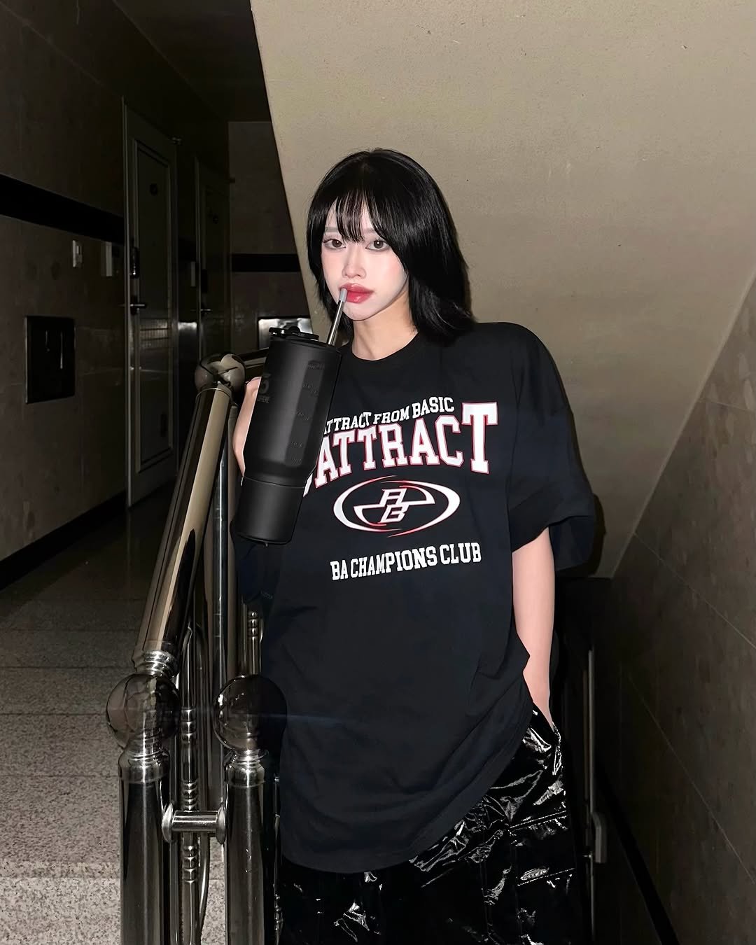 hell_chae0 게시물 이미지: 베트랙트 오버핏 너 🫵🏾 뭐 얼마나 내 마음에 들건데? 
쉐이크스피어 고투컵 너...
