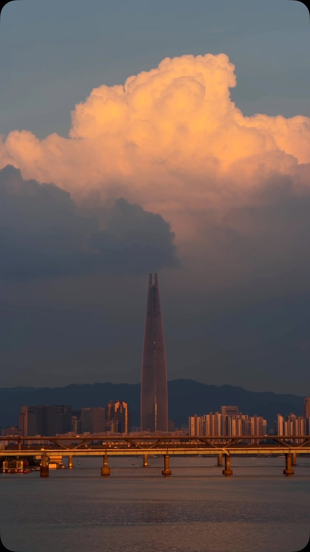 hello_dongwon 게시물 이미지: 서울에 이런 경이로운 풍경이 있었다니..☁️Seongsu Observatory...