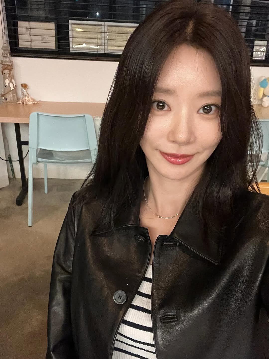 Photo shared by 이주빈 on October 24, 2025 tagging @sisleyfashion_kr. May be an image of one or more people, hair and text.