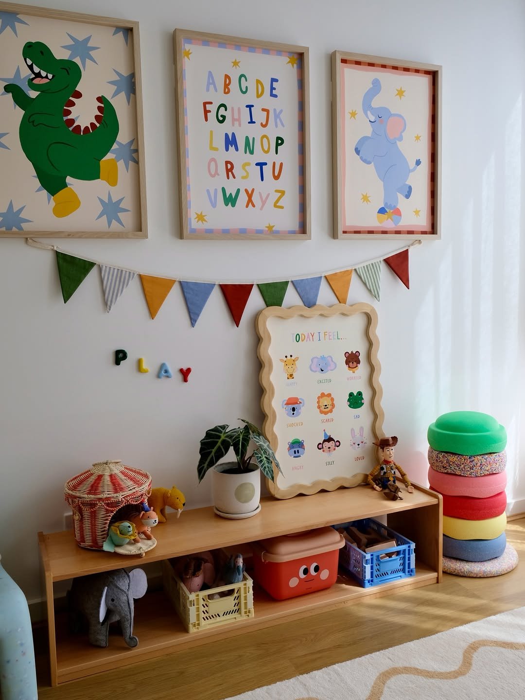 hellomackystudios 게시물 이미지: If it looks this tidy, just know it only...