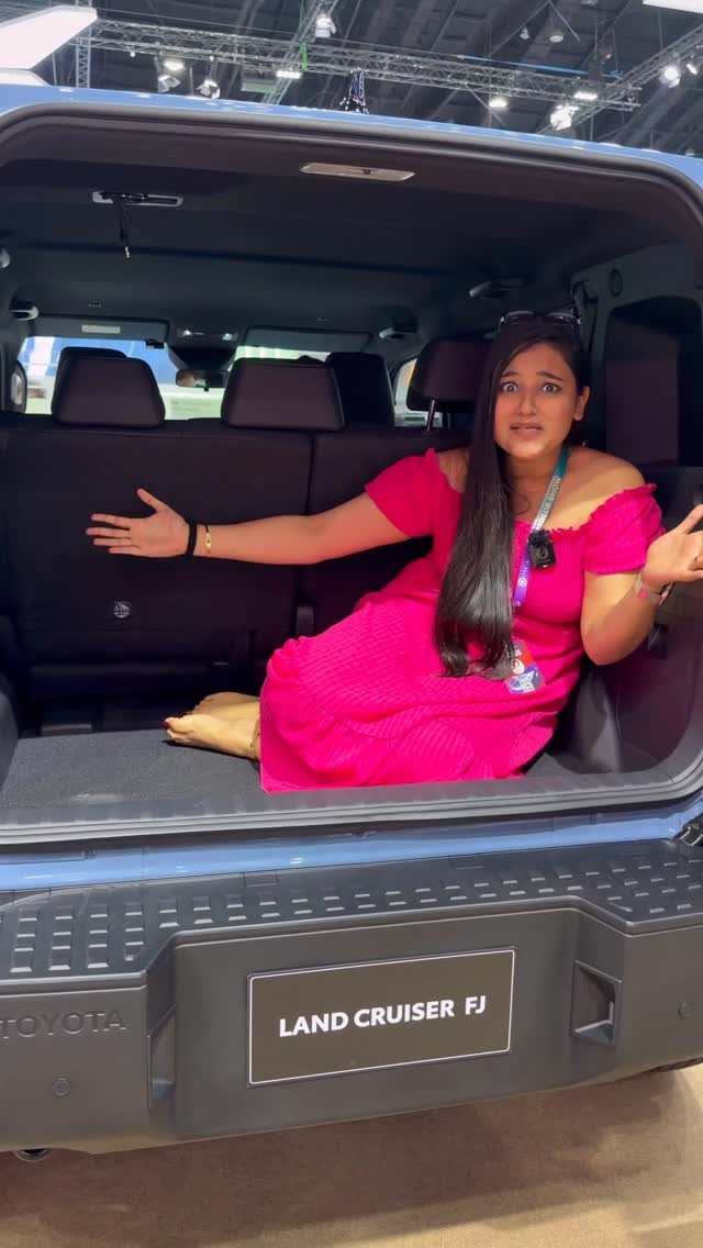 her_garage_yt 게시물 이미지: ₹30 Lakh Mai Land Cruiser 😮
Toyota landcruiser...