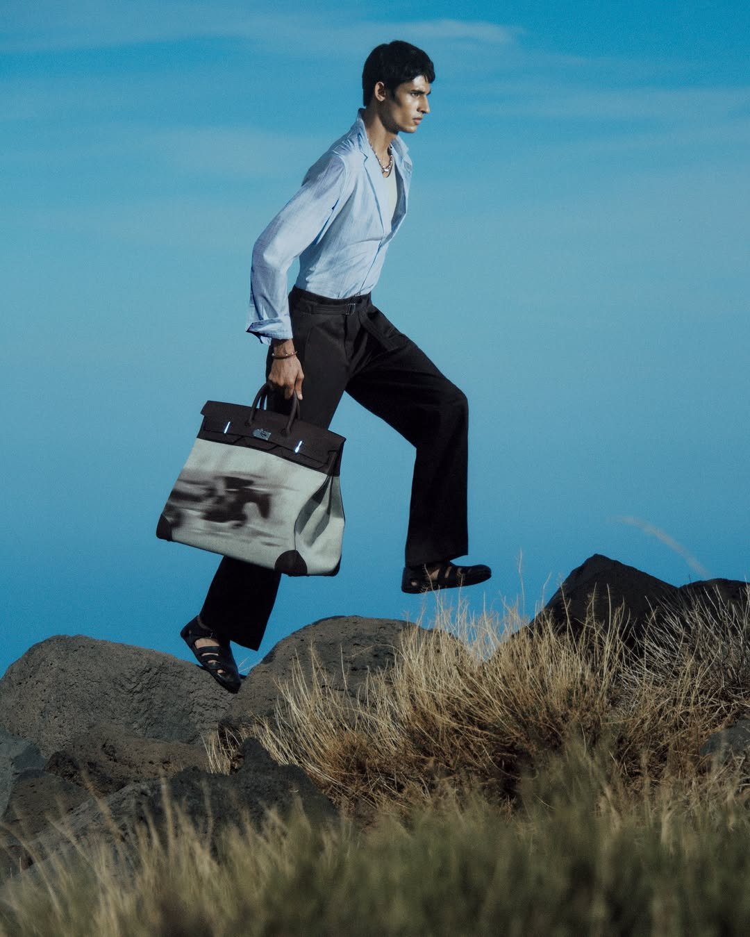 hermes 게시물 이미지: Bright contours, bold silhouettes. Men’s...