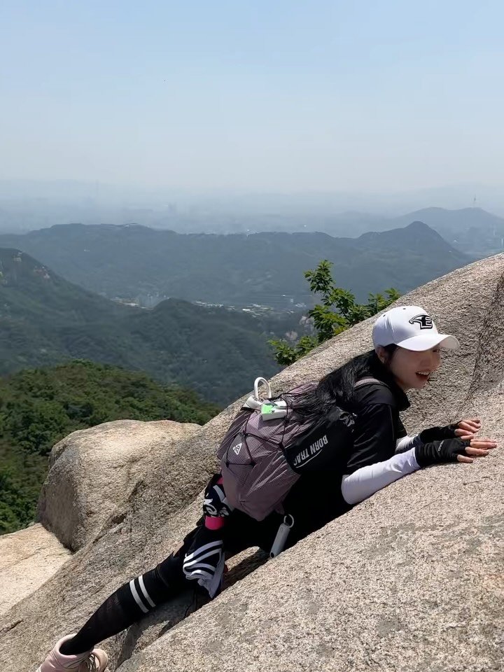 hermia24 게시물 이미지: ⛰️북한산 비봉~모사바위~승가봉 코스
잘못 내려오는 바람에 무려 7시간의 산행을...
