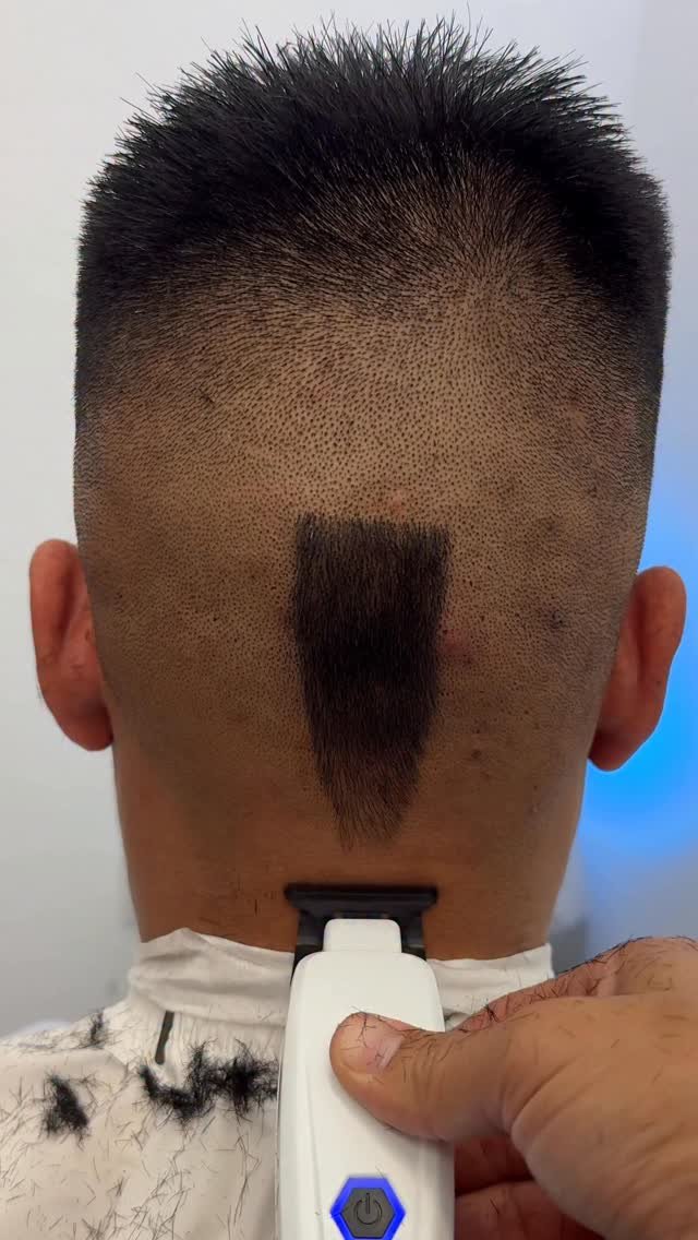 hexxthebarber 게시물 이미지: ASMR 

Located in San Diego and looking for a...