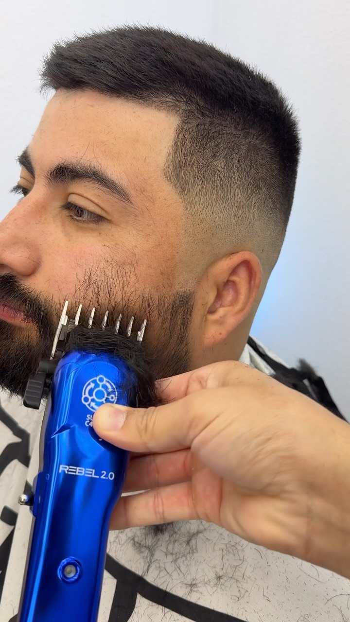 hexxthebarber 게시물 이미지: ASMR 

Located in San Diego and looking for a...
