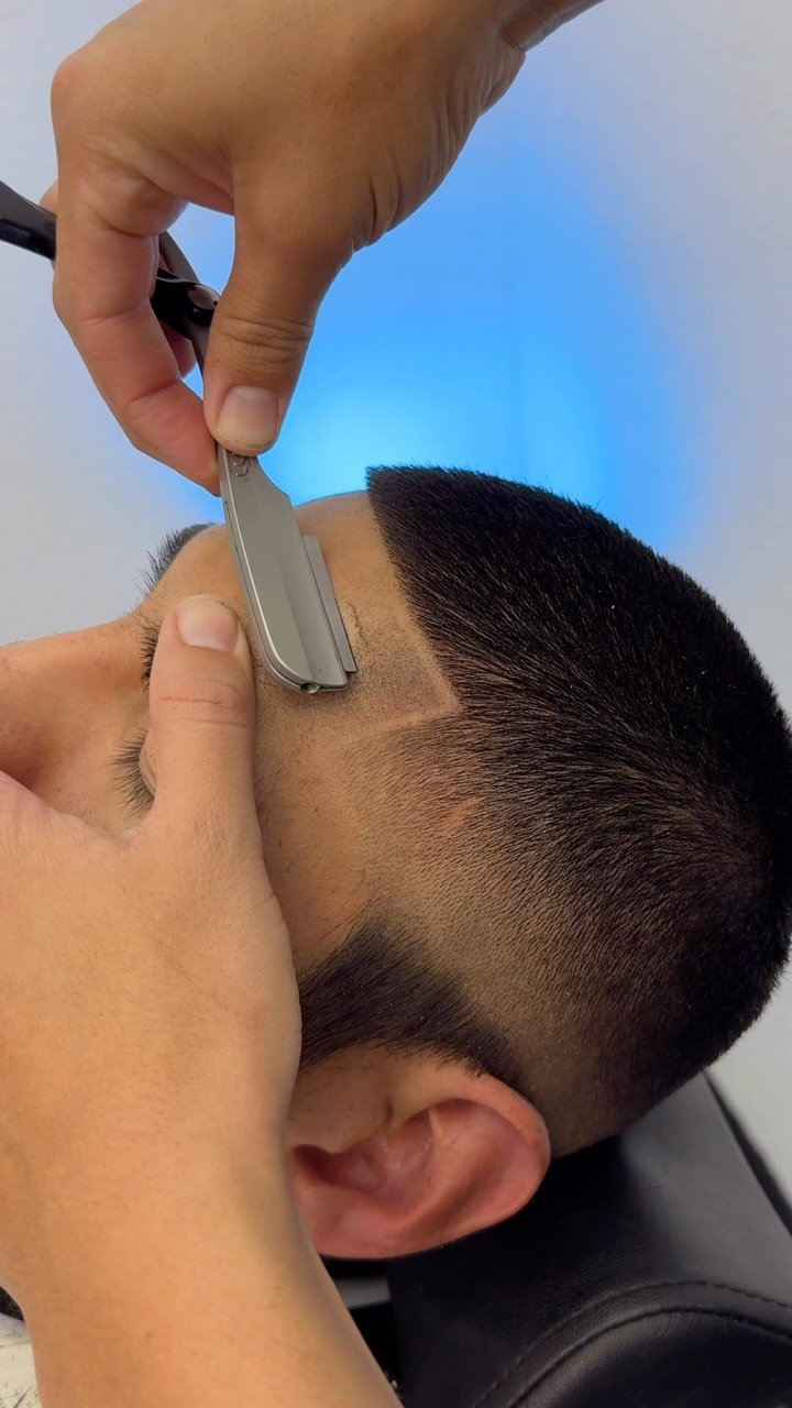 hexxthebarber 게시물 이미지: ASMR 

Located in San Diego and looking for a...