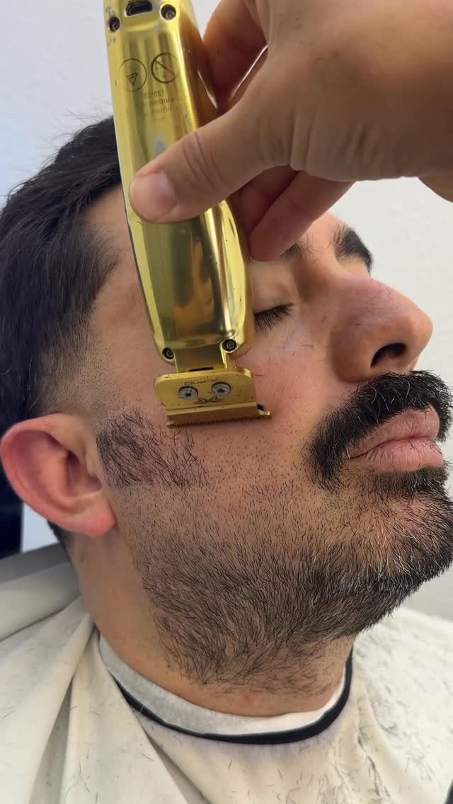 hexxthebarber 게시물 이미지: ASMR 

Located in San Diego and looking for a...