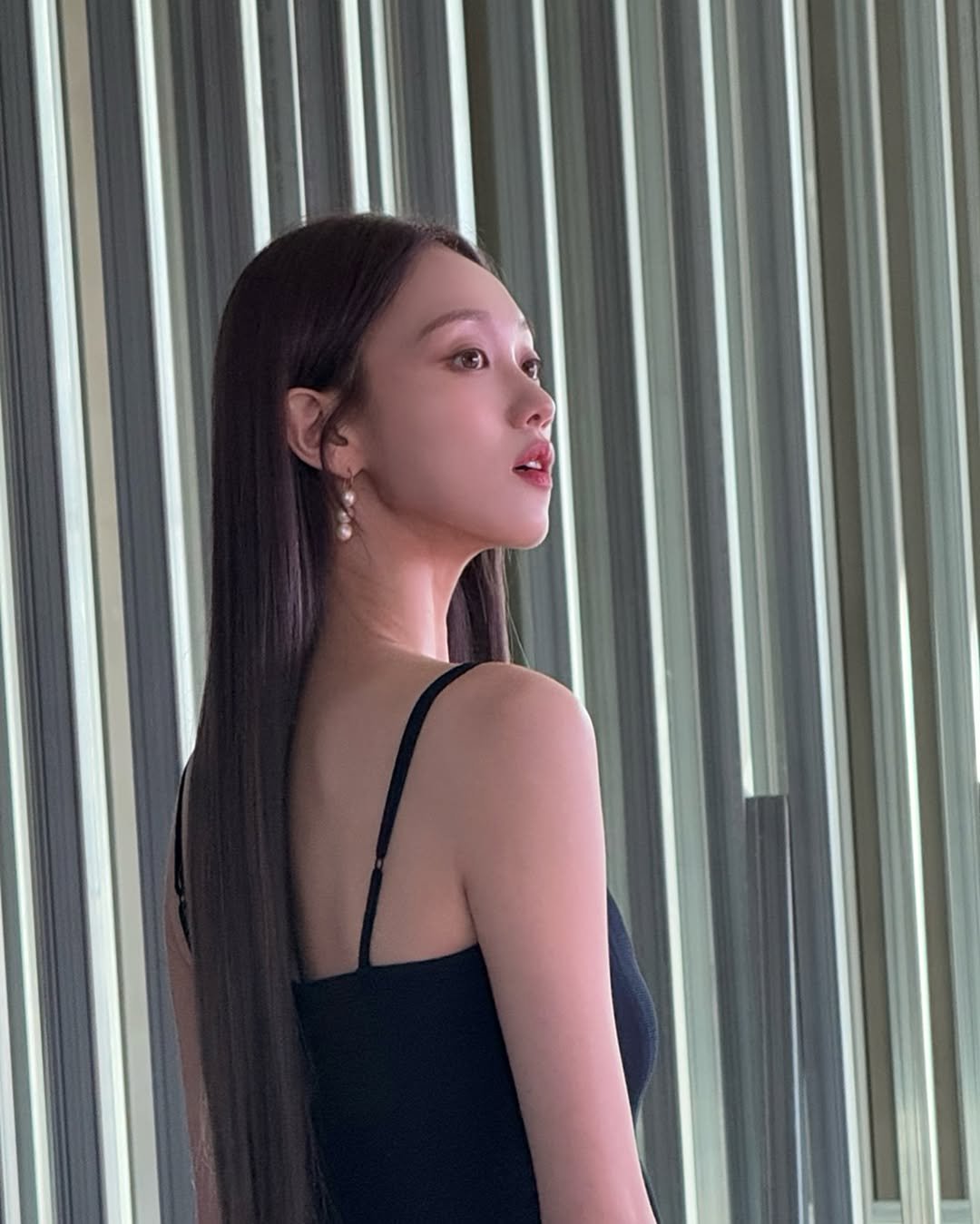 Photo shared by 이성경 on May 26, 2025 tagging @bylynn.shop.