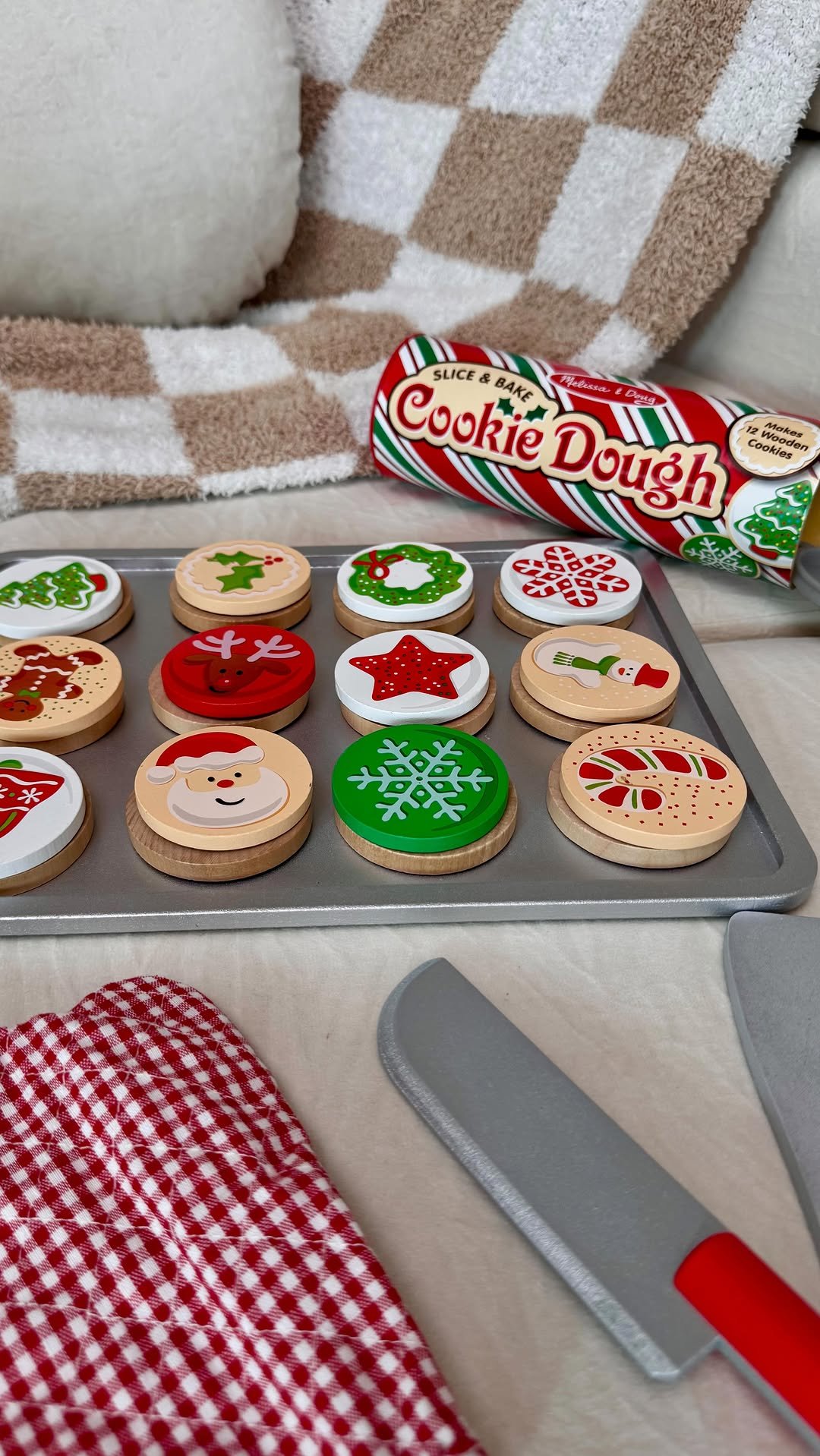 heybrittinirae 게시물 이미지: This is such a fun wooden, pretend play toy...