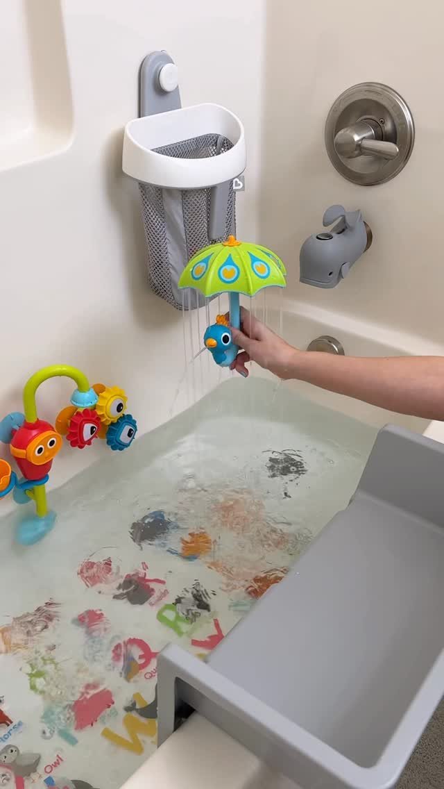 heybrittinirae 게시물 이미지: Because bathtime is about more than just...