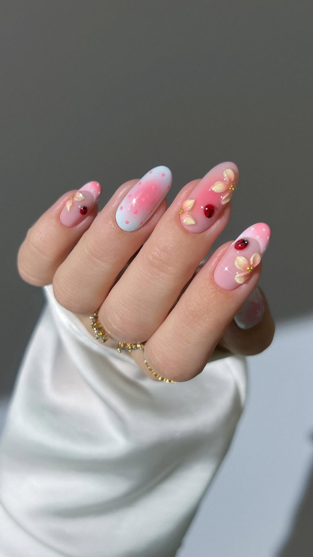 heygreatnails 게시물 이미지: 🫧💐🐞 pastel petals and tiny ladybugs… spring...