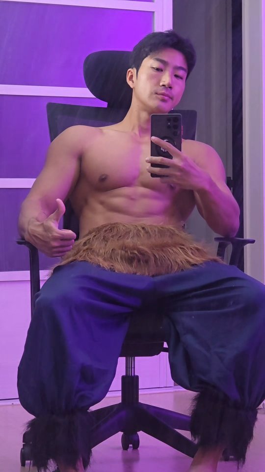 hgjg1207 게시물 이미지: 귀멸의칼날 극장판 보고 감명 받아 꺼내 입은 이노스케 옷..
조금 움직일 때 마다...