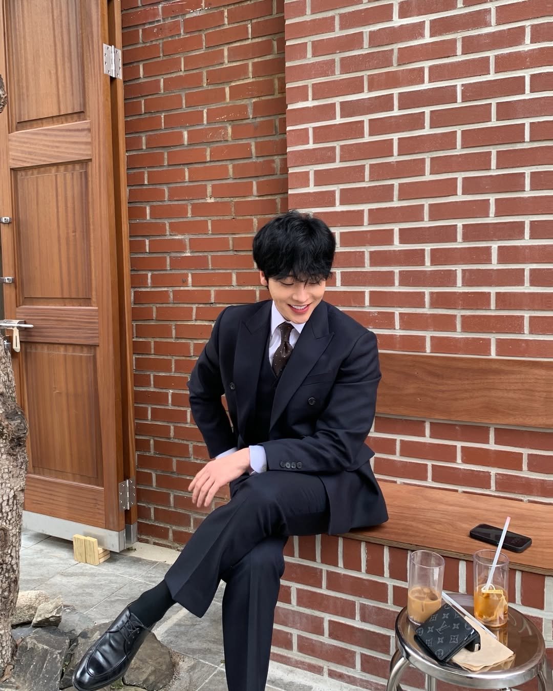 Photo shared by 강형민 on June 11, 2024 tagging @doverman.official.