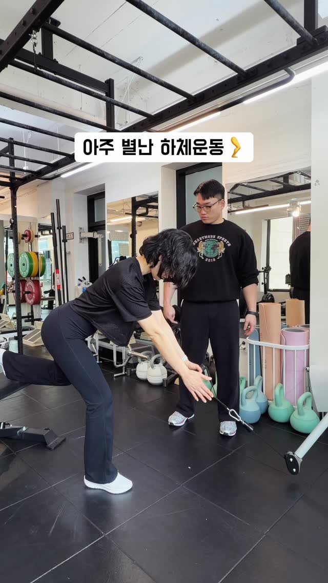 hi.hiyeon_ 게시물 이미지: 고관절 소켓 주변이 느므 묘한 고통이여라🥹🤭
엉덩이도 절절함여..때..땡쿠...