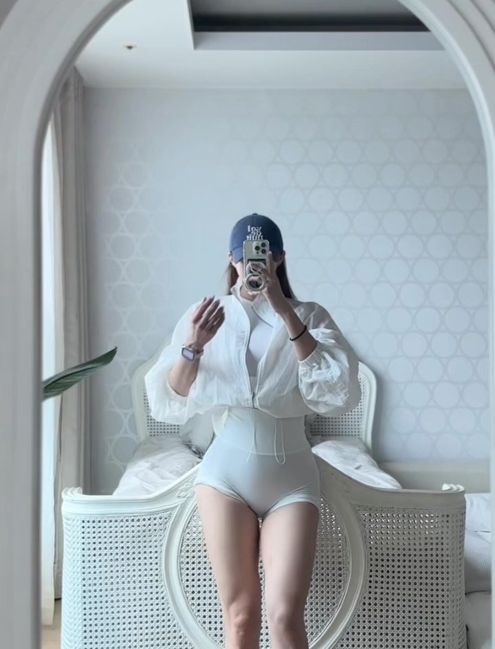 hi.joo0 게시물 이미지: 오늘의 등루틴
(이라 쓰지만 오늘은 어깨ㅎ)
집업 물어보시는 분들...