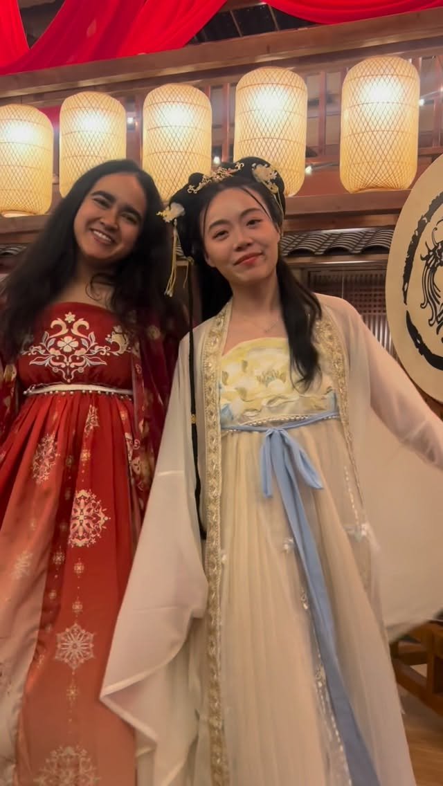 hi.susann 게시물 이미지: in a very Chinese time of our lives🪷 which...