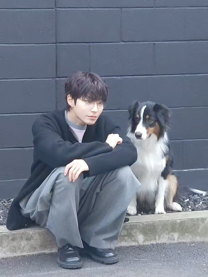 hi_high_hiy 게시물 이미지: 🐶