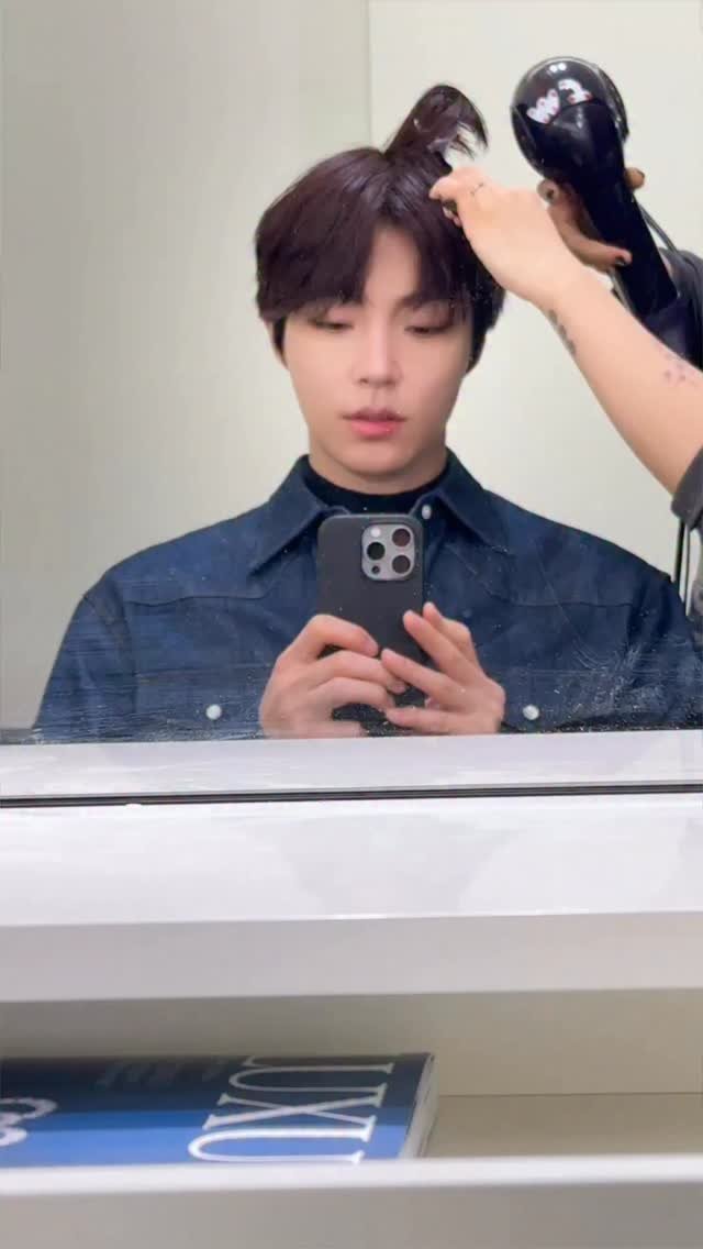 hi_high_hiy 게시물 이미지: 😶