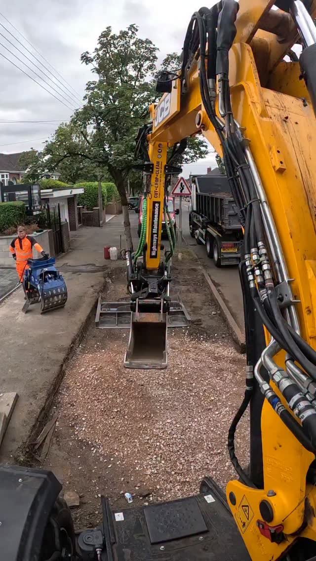 highwayharper 게시물 이미지: Footpath repairs made easier with the...