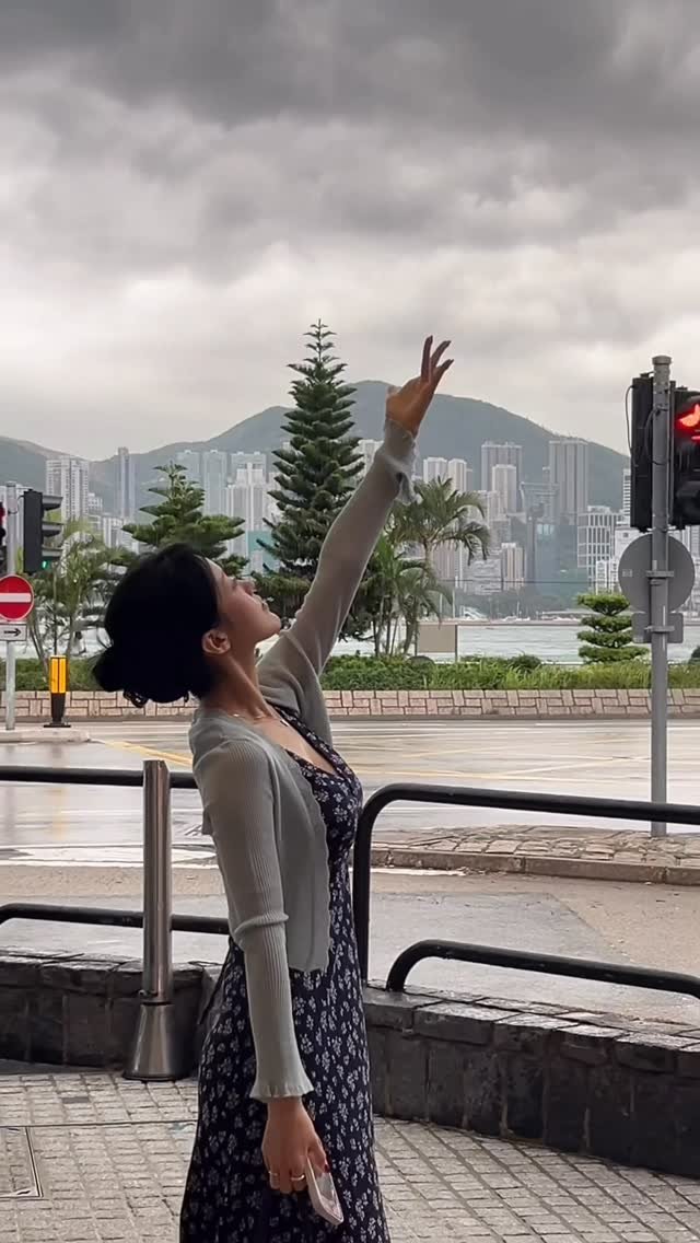 hip_teamjang 게시물 이미지: 홍콩은 갑자기 내린 소나기도 좋더라..🫢🇭🇰☔️🫶🏻

벌써 오래 전 추억같은...