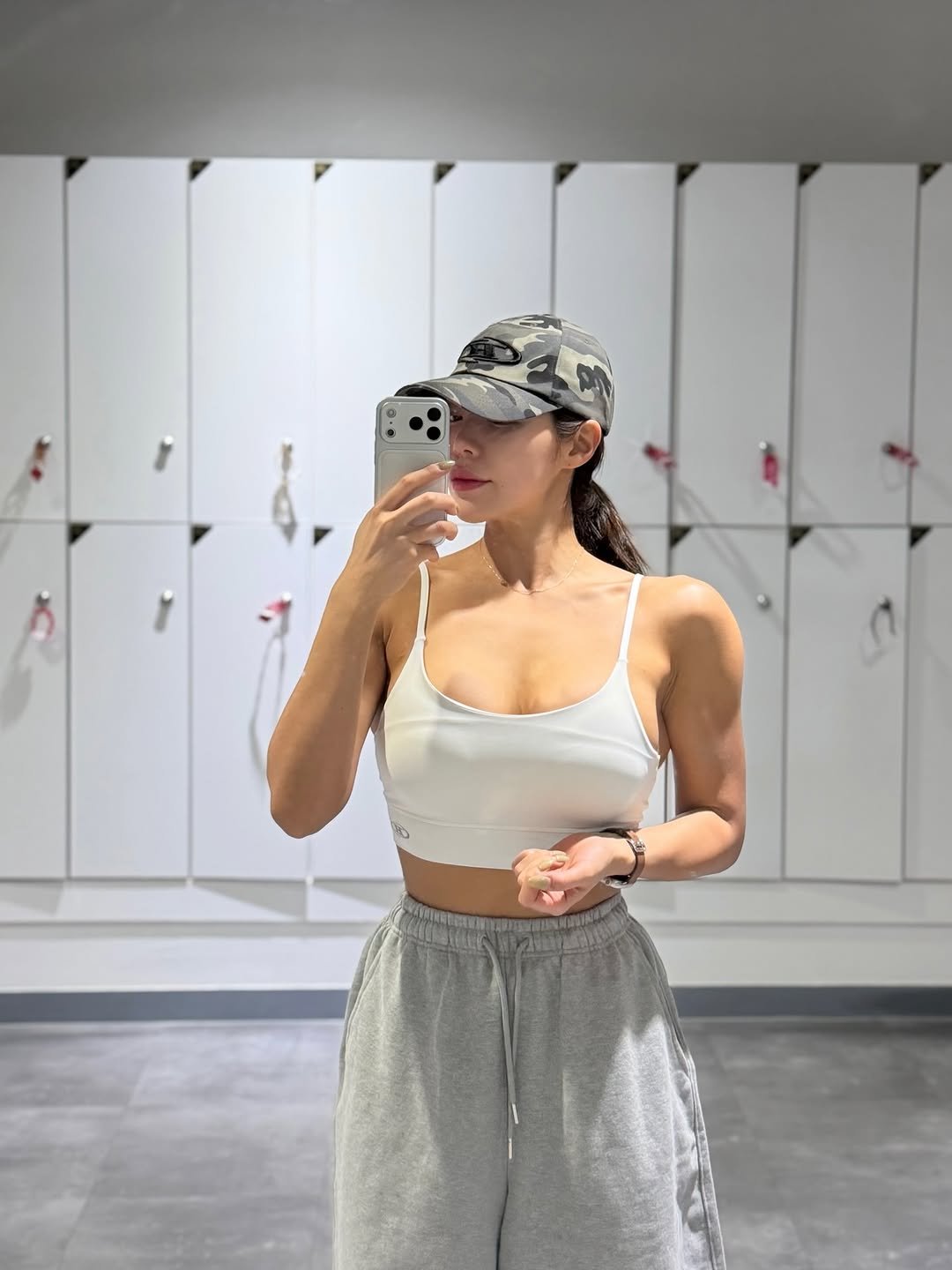 hiphyejin 게시물 이미지: 태닝 가기는 귀찮아하면서 빨리 까메진이고 싶으세요~🥹🤦🏽‍♀️

@borntowin.co.kr