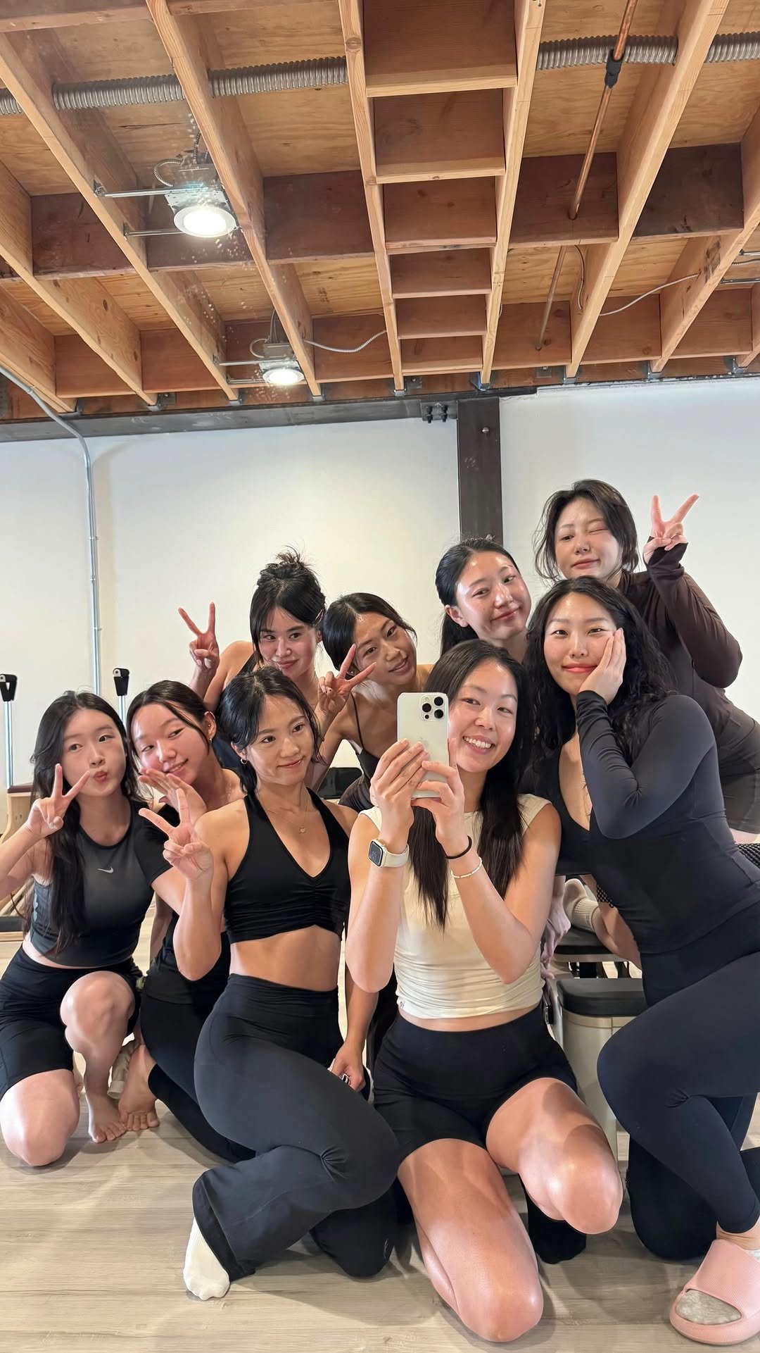 hipna_ri 게시물 이미지: @fortepilatesla #LAPILATES

Weekend Pilates...