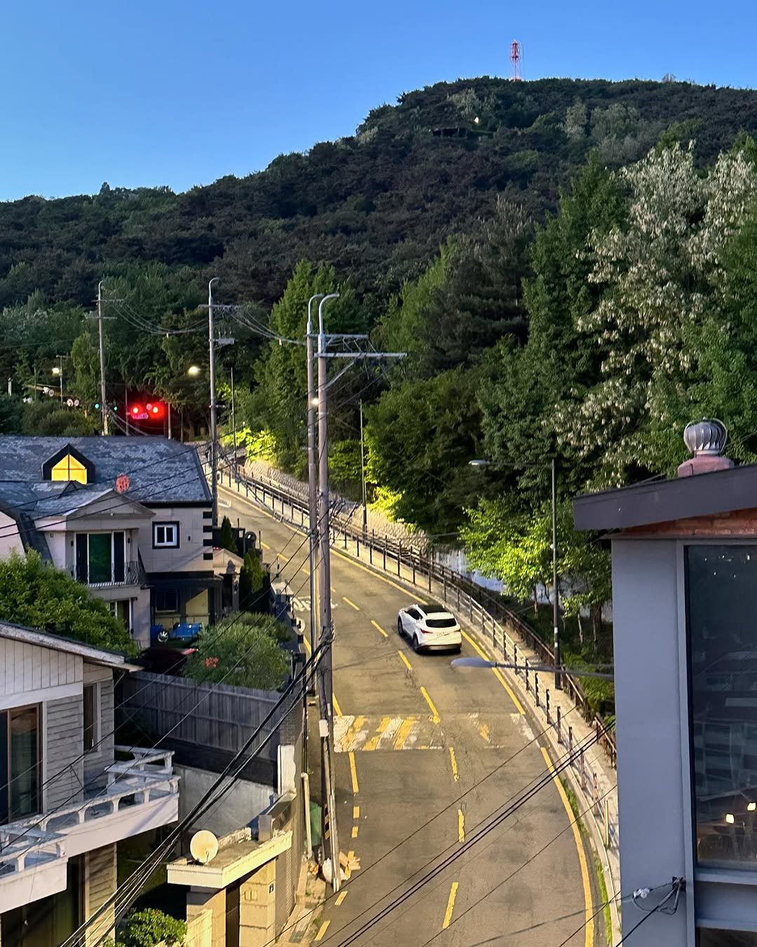 Photo by Hye won on May 08, 2024.