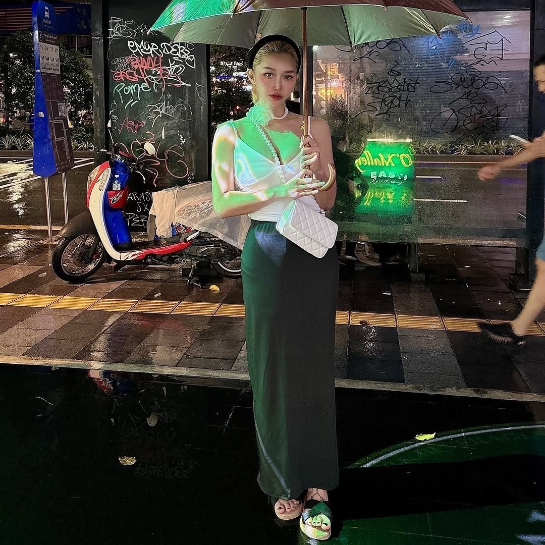 hips_unni 게시물 이미지: 진짜 강한 사람은

포기하지 않는다.
타협하지 않는다.
변명하지 않는다.
미루지...