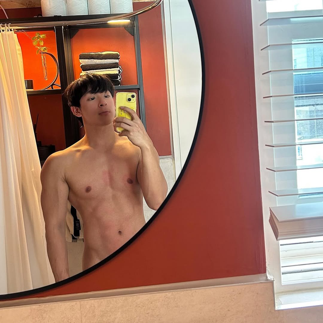 Photo shared by 김히릿 on July 28, 2025 tagging @waxingblank. May be a selfie of 1 person, underwear, mirror and text.