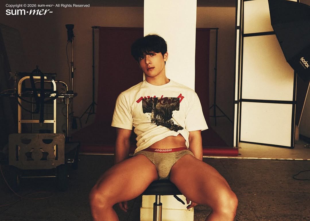 Photo shared by 김히릿 on March 22, 2026 tagging @studio_sum.mer_bodyprofile. May be an image of text that says 'Copyright Copyite2026-AR ht 2026 sum-mer- All Rights Reserved sum. sum-mer- .mer- Cadca AOQIAOSHI ADGIAOSHI AO'.