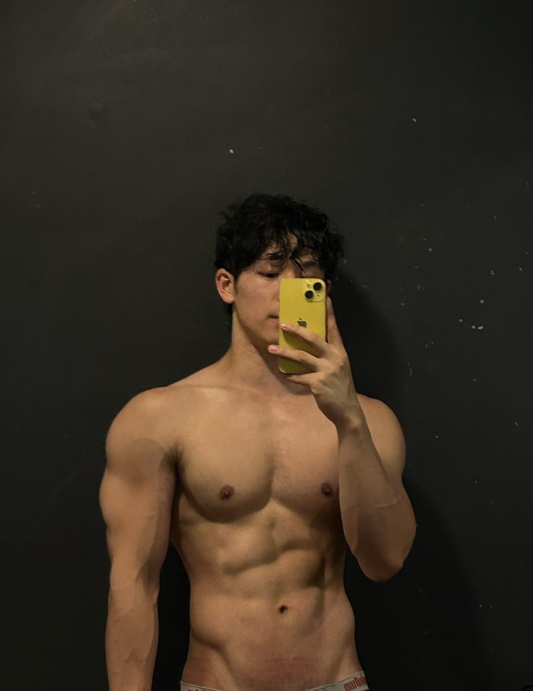 hirit_______ 게시물 이미지: 🌚