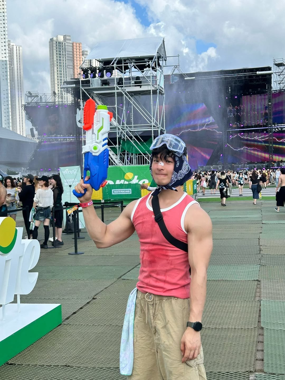 hirit_______ 게시물 이미지: 워터밤바바밤바밤바밤💦