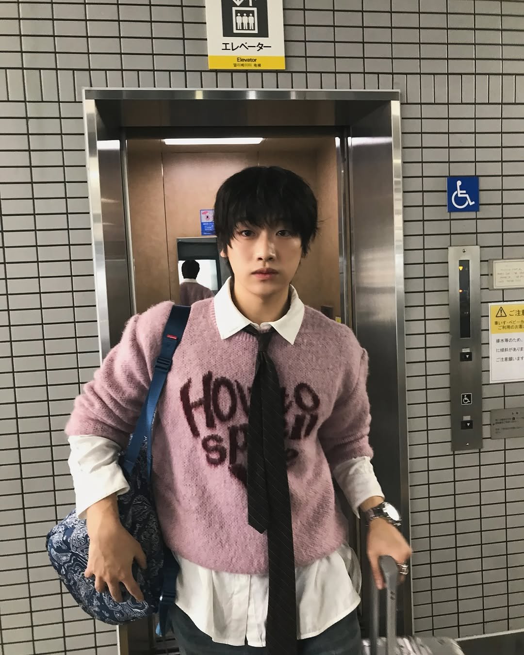 hiroki1479_ 게시물 이미지: 일본에 돌아왔다 데스🥹

#일본인 #일본 #지하철 #오사카