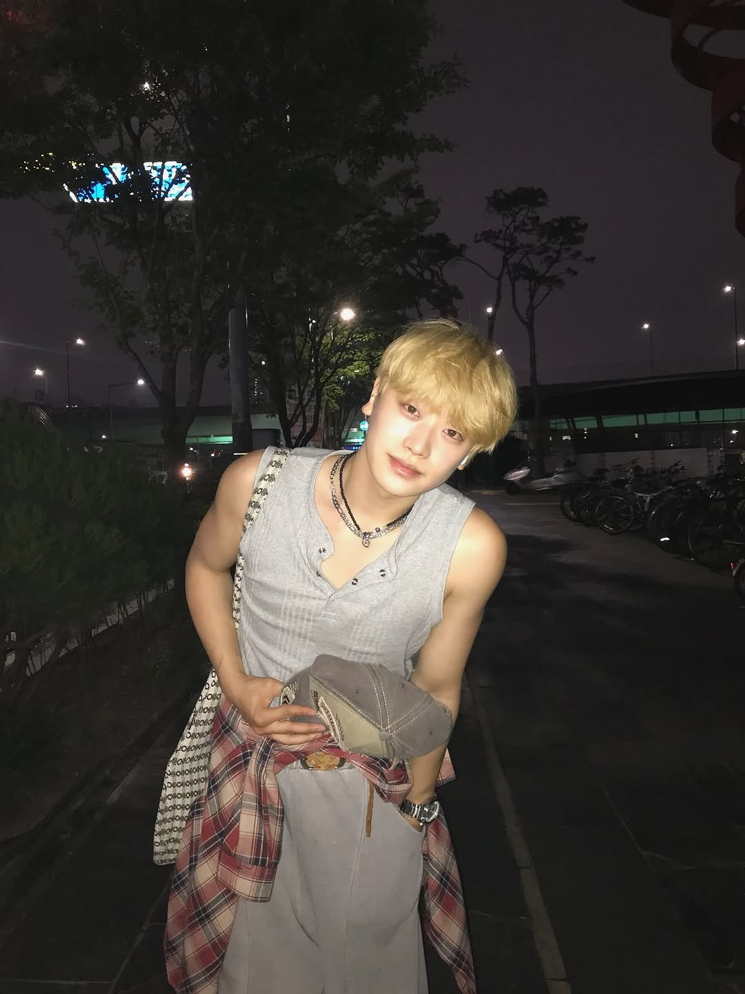 hiroki1479_ 게시물 이미지: 머리 잘랐어요…어때요?🥹

#일본 #패션 #おすすめ #추천 #오란씨맛있어