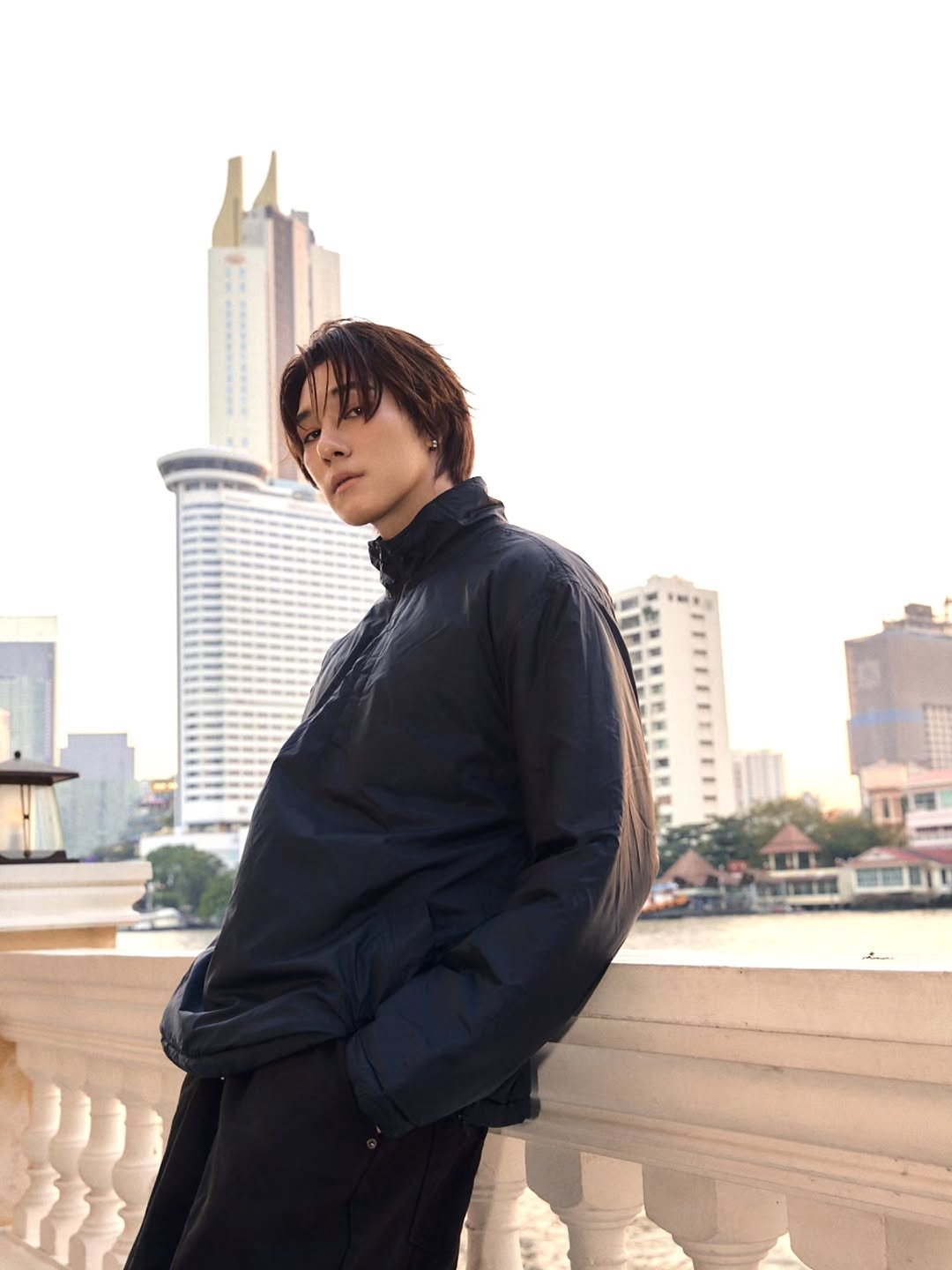 Photo by 「 Nani 」 on April 05, 2026. May be an image of duffle coat, parka, flight jacket, turtleneck, outdoors and text.