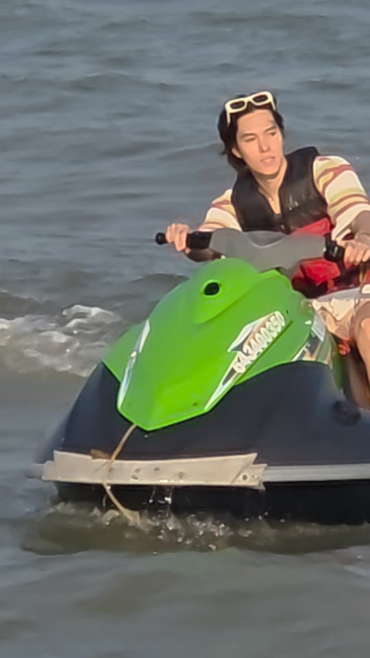 hirunkit_ 게시물 이미지: Rest 🌊