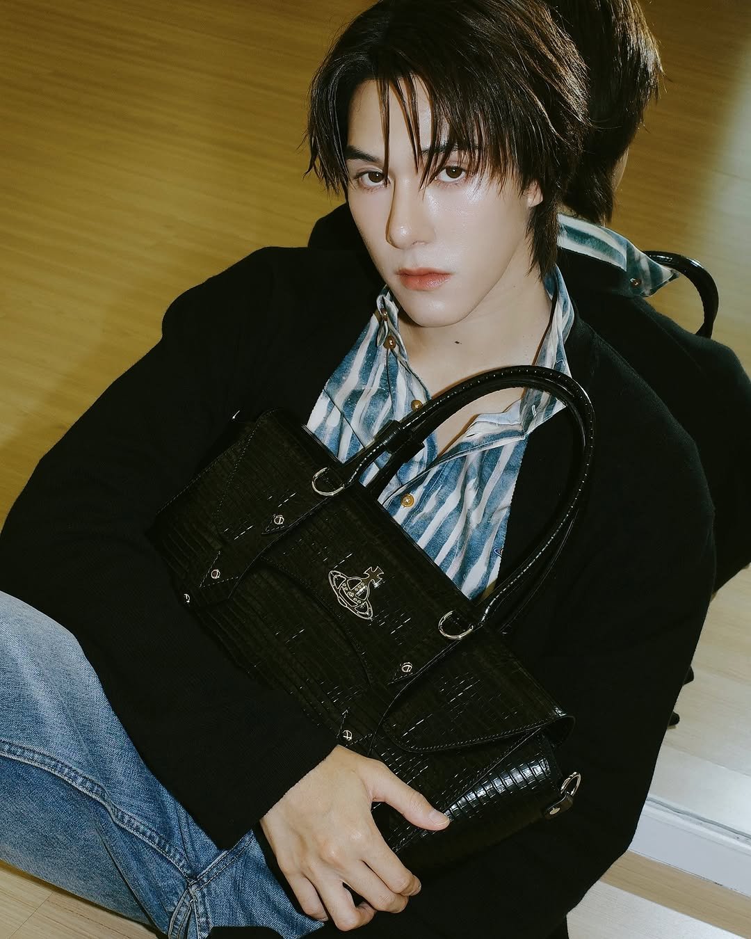 Photo shared by 「 Nani 」 on November 07, 2025 tagging @viviennewestwood, and @centraldepartmentstore. May be an image of bolo tie and text.