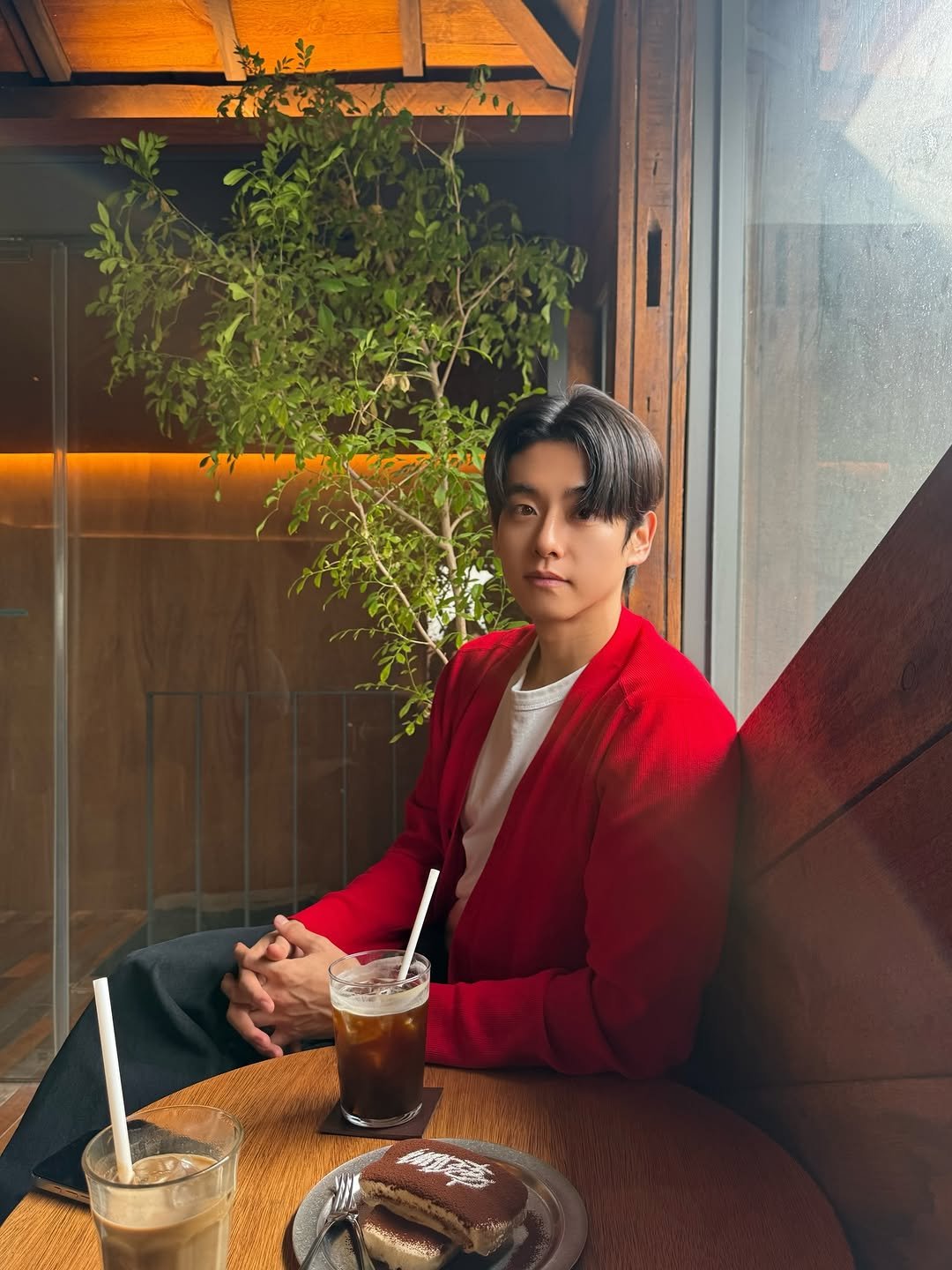 Photo by 손원익 l Realtor on February 16, 2026. May be an image of bolo tie.