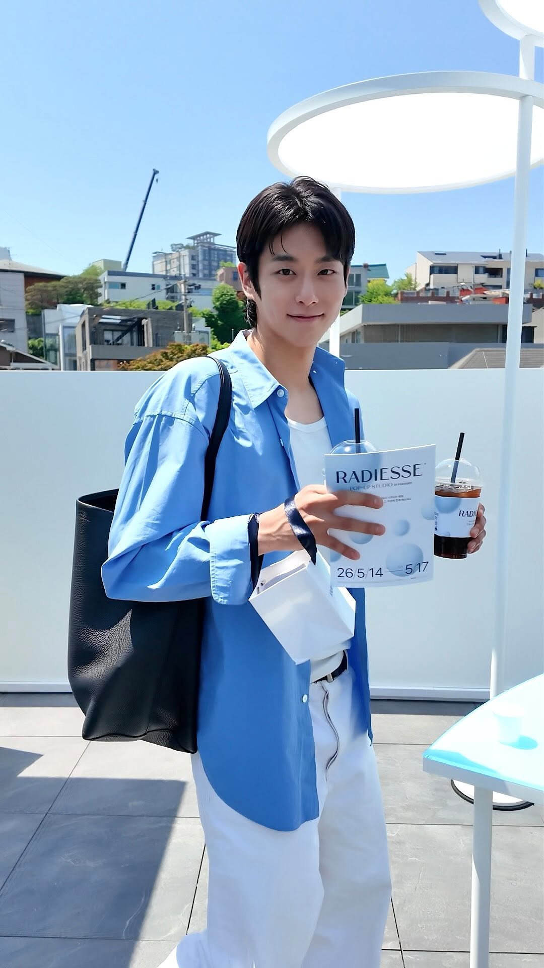 hiwonik 게시물 이미지: #광고 최근 다양한 공간을 다니고 많은 사람들을 만나면서, 피부 관리에 더욱 신경...