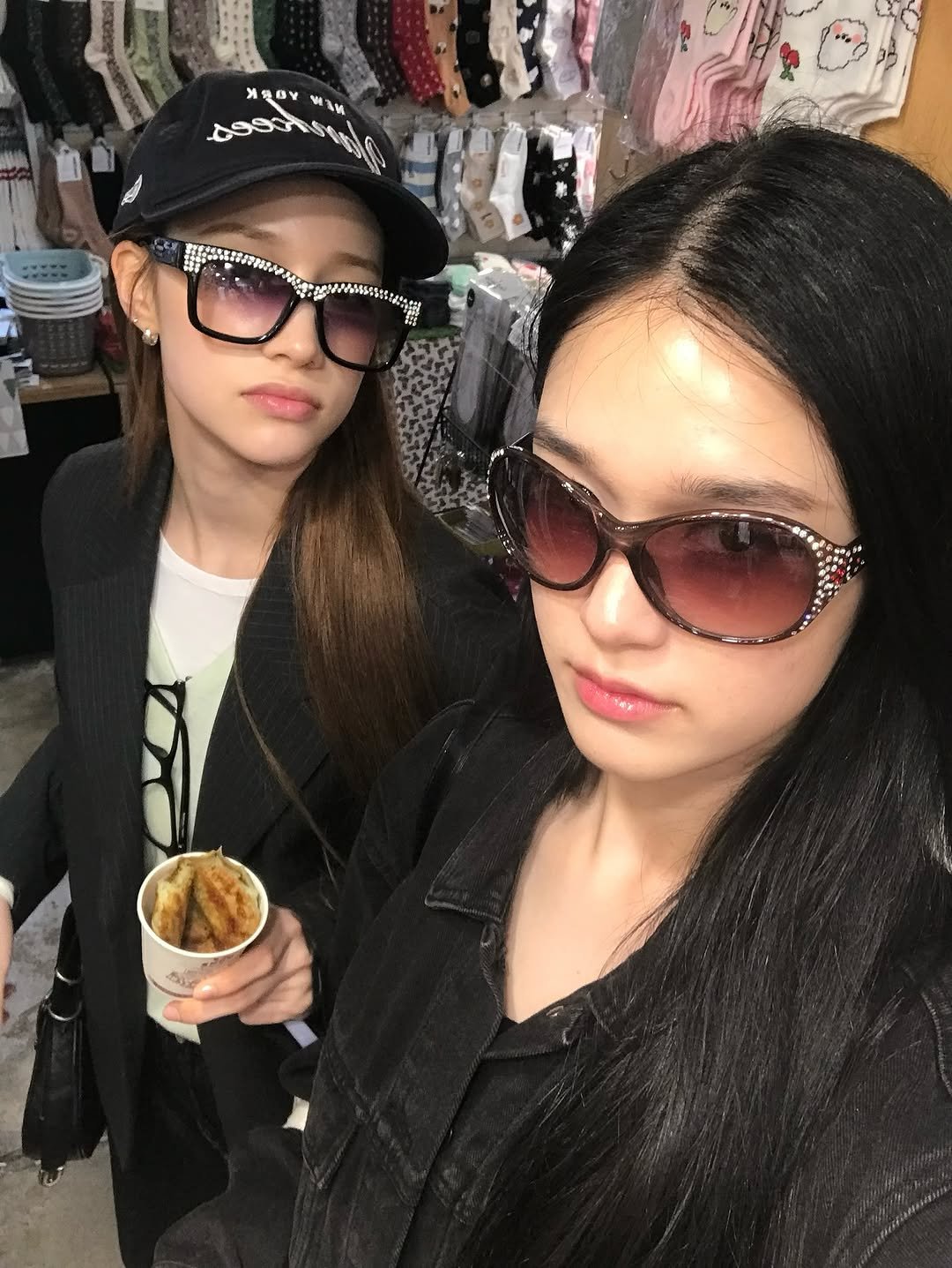Photo shared by 휴닝바히에 HUENING BAHIYYIH on November 10, 2025 tagging @_leesuhyun__. May be an image of sunglasses and text.