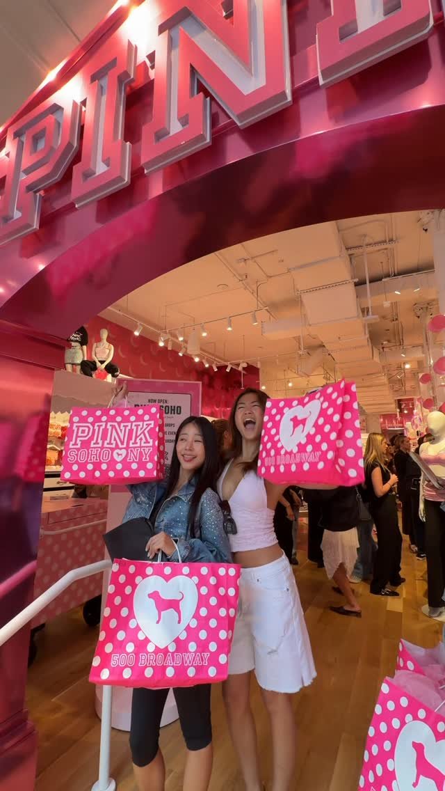hjevelyn 게시물 이미지: shopping day with @vspink 🩷🩷 #pinkpartner