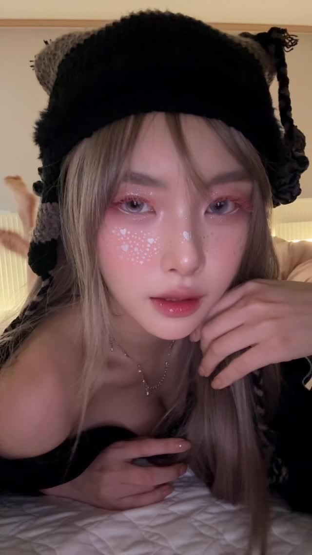 hn950421g 게시물 이미지: 🦄omg~~~~~~~~~This is a makeup gameㅋㅋ