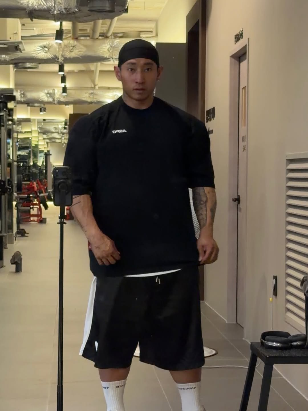 ho_tivation 게시물 이미지: #aspo
목도 짱짱하고 기장감도 딱 좋은
입기 좋은 오버핏 
너무 튀는 것보다는...