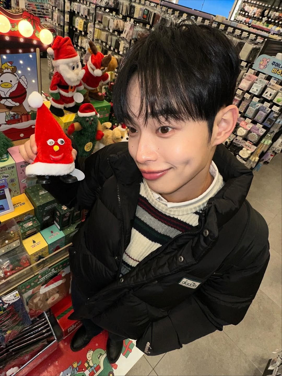 Photo by 정호균 on November 20, 2025. May be a selfie of text.