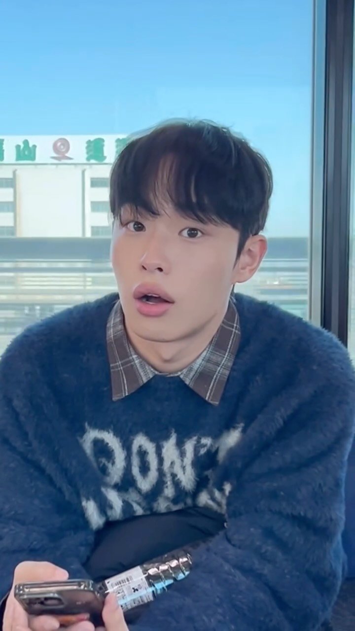 hogyu_n 게시물 이미지: 요즘 매일 자극적인 것만 쫓다가
오늘은 조금 덜 자극적이고 싶어졌어요.

여러분의...