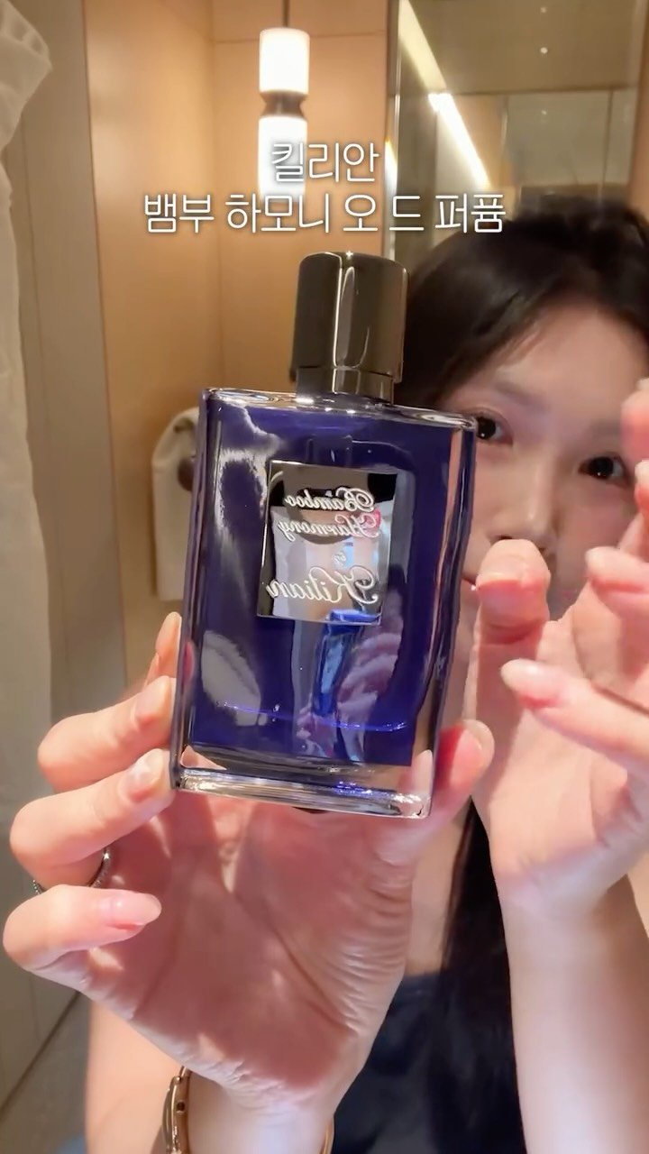 hohobeautylog 게시물 이미지: 전국 품절이라는 향수? 
면세에서 이건 꼭 사요 📌

📩댓글에 “면세” 남기시면...