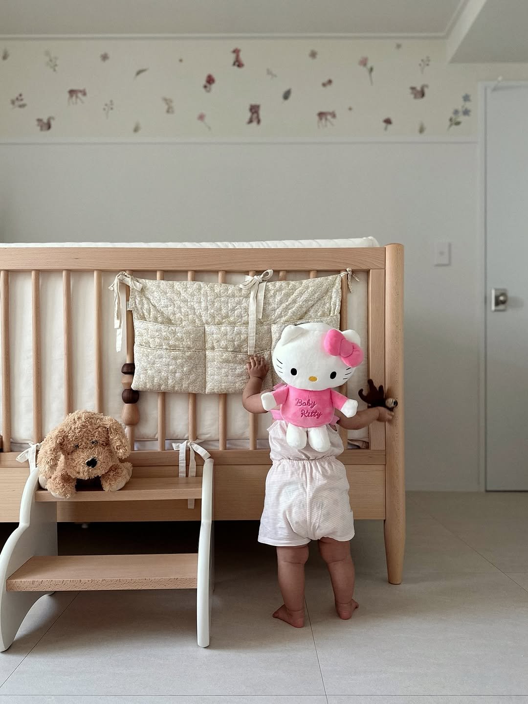 Photo shared by 스윗홈예나 | 아기가사는집 | 애개육아 on July 28, 2025 tagging @andersen_mall. May be an image of 1 person, baby, baby bed, mattress and text that says 'Baly Ketty'.